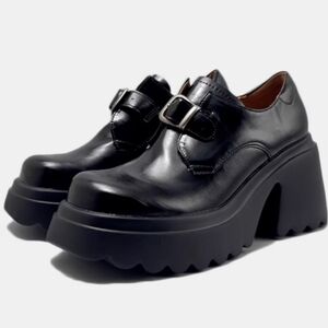 women shoes Heels